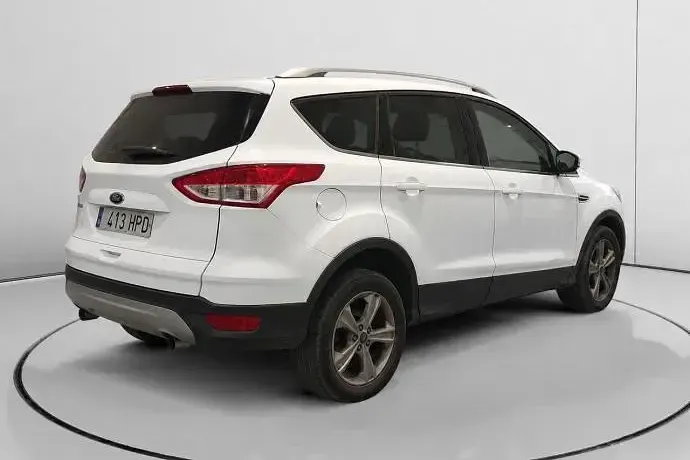 Usado Ford Kuga Trend 140 CV (102 kW) 2013 SUV