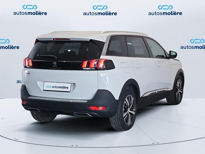 Usado Peugeot 5008 Allure 131 CV (96 kW) 2019 Blanco Monovolumen