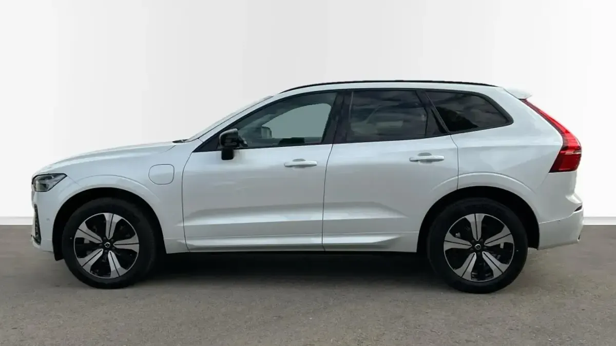 Usado Volvo XC60 Plus 350 CV (257 kW) 2025 Blanco SUV