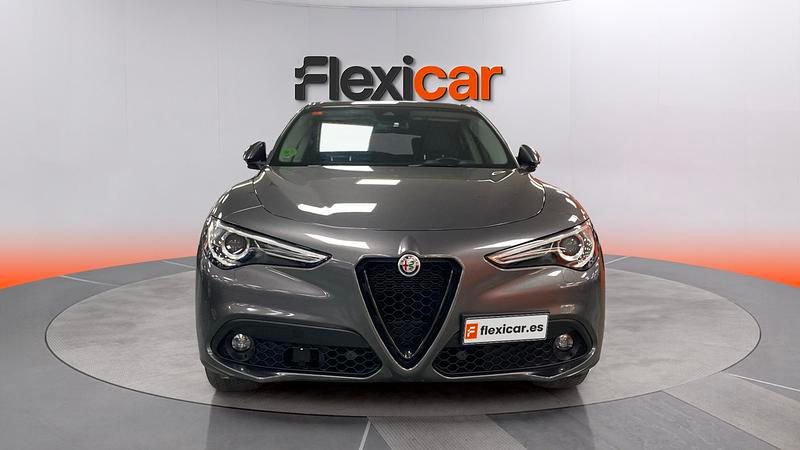 Usado Alfa Romeo Stelvio Sprint 190 CV (139 kW) 2021 Gris SUV