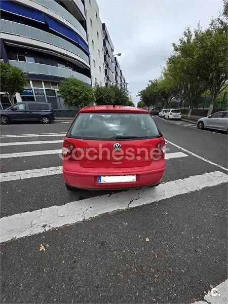 Usado VW Polo Trendline 75 CV (55 kW) 2005 Rojo Utilitario