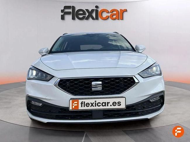Usado Seat Leon Style 115 CV (84 kW) 2021 Blanco Familiar