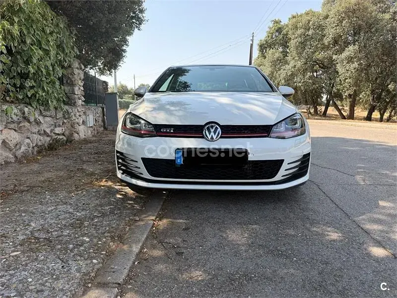 Usado VW Golf VII GTI 220 CV (161 kW) 2013 Blanco Berlina