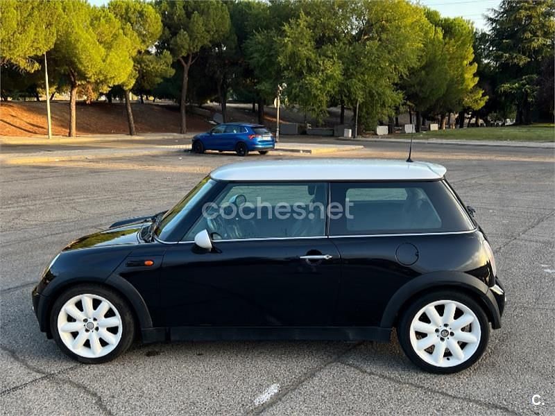 Usado Mini Cooper 115 CV (84 kW) 2003 Negro Utilitario
