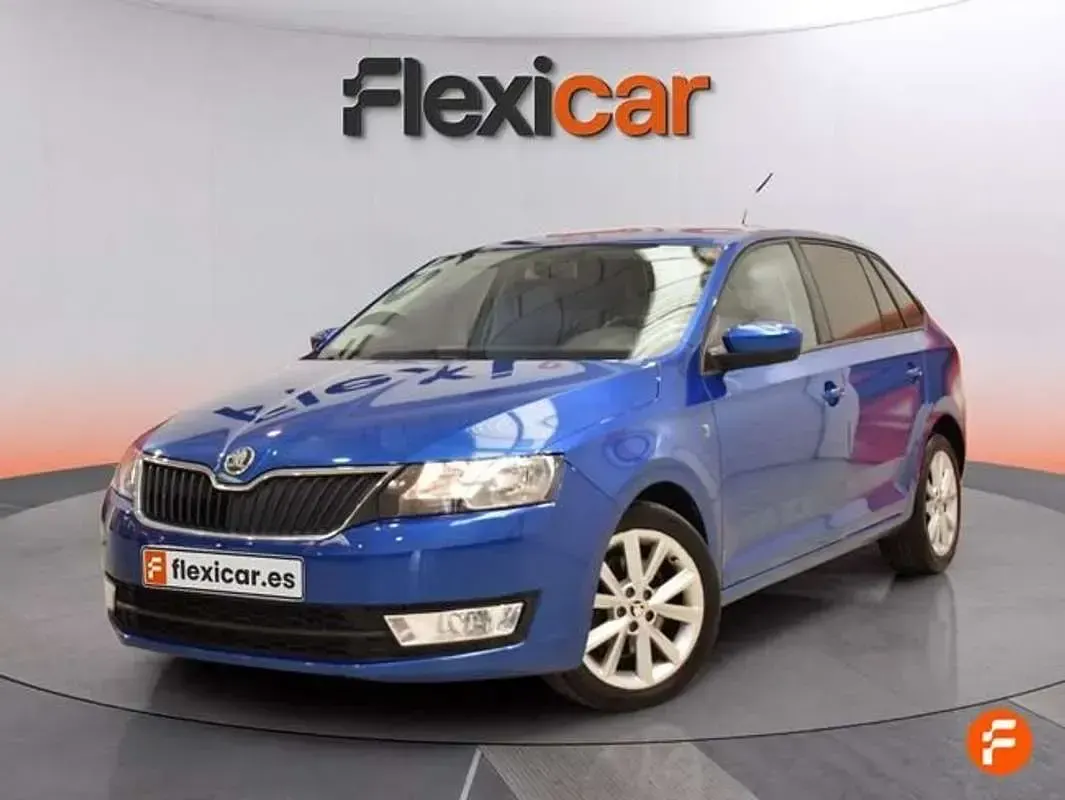 Usado Skoda Rapid 110 CV (80 kW) 2018 Azul Utilitario