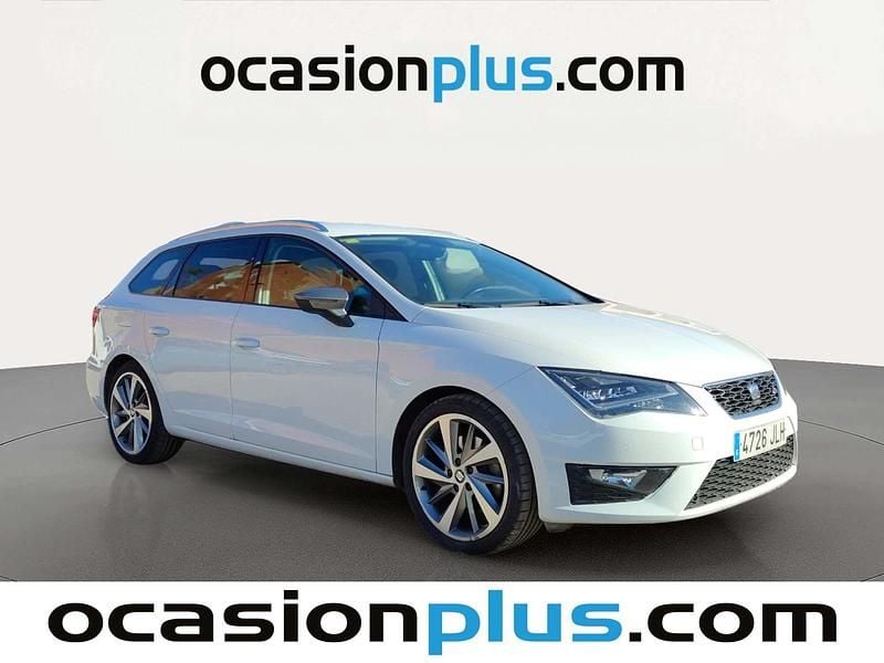 Usado Seat Leon FR 184 CV (135 kW) 2016 Blanco Monovolumen