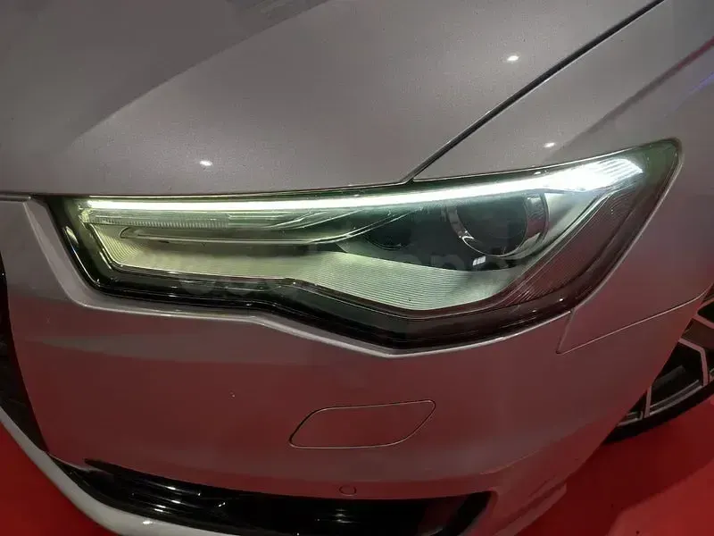 Usado Audi A6 Ambiente 190 CV (139 kW) 2016 Gris / plata Berlina