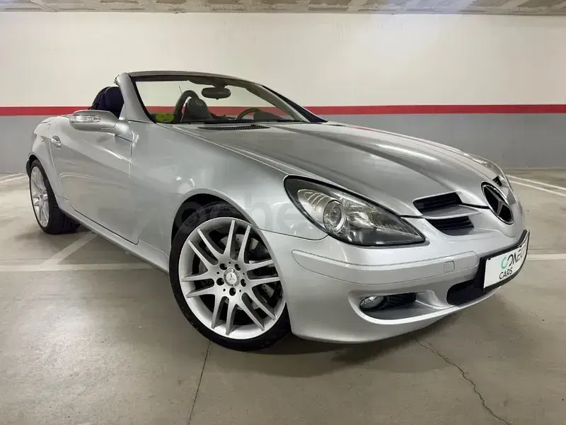 Usado Mercedes SLK200 163 CV (119 kW) 2007 Gris / plata Descapotable