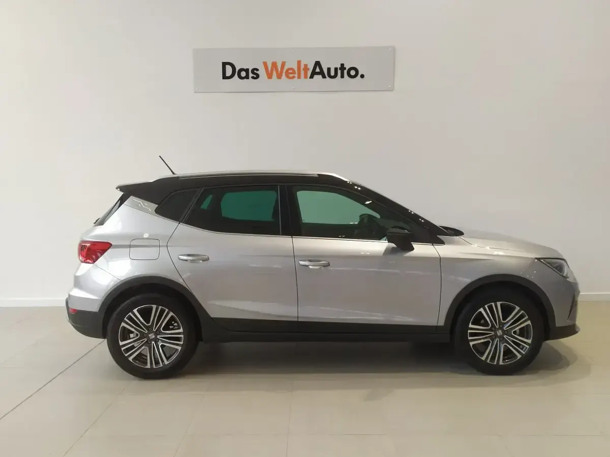 Używany Seat Arona FR 116 KM (85 kW) 2024 Szary SUV