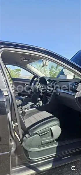 Usado Seat Exeo Reference 120 CV (88 kW) 2010 Negro Berlina