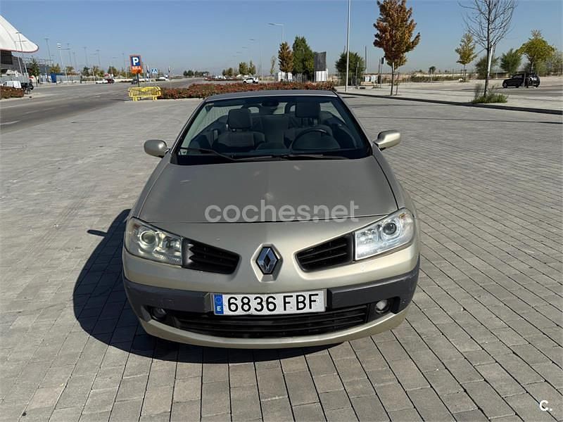 Beige Usado 2006 Renault Mégane Cabriolet Dynamique Descapotable | 4500 € (Un poco caro) - Imagen 1/1