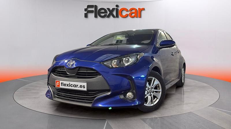Usado Toyota Yaris Edition 125 CV (91 kW) 2021 Azul Utilitario