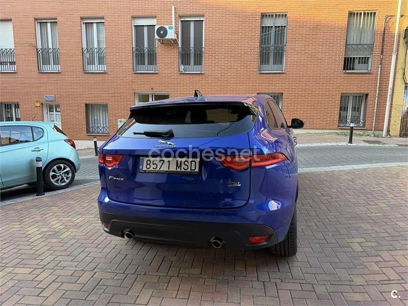 Usado Jaguar F-Pace R-Dynamic 250 CV (183 kW) 2020 Azul SUV
