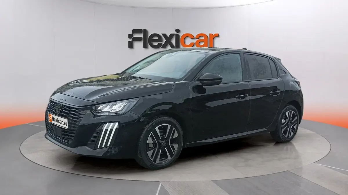 Usado Peugeot 208 Allure 101 CV (74 kW) 2025 Negro Utilitario