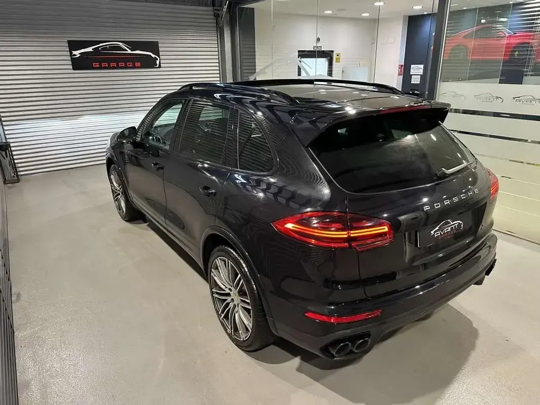 Usado Porsche Cayenne S Diesel Platinum Edition 385 CV (283 kW) 2017 Negro SUV