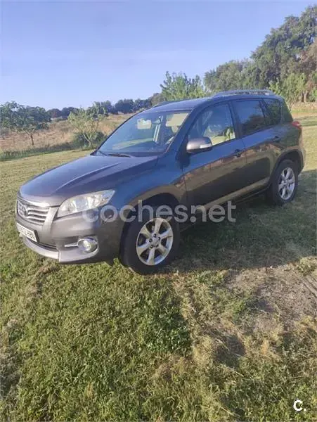 Usado Toyota RAV4 Advance 150 CV (110 kW) 2011 Gris / plata SUV