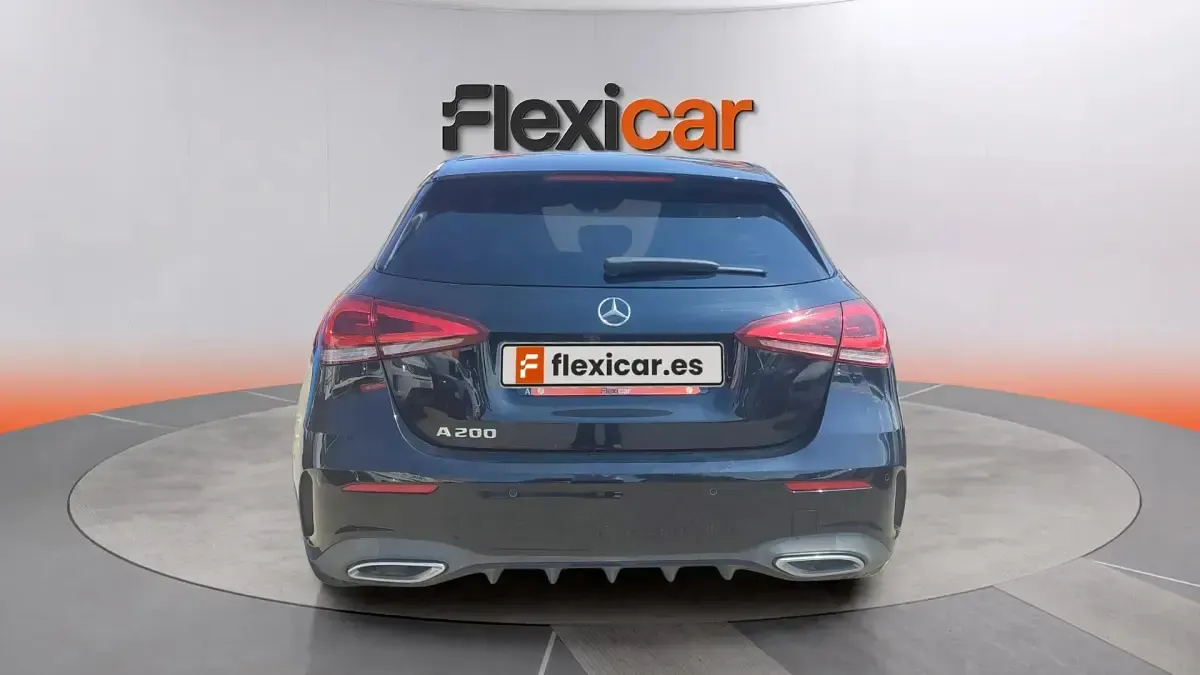 Usado Mercedes A200 163 CV (119 kW) 2019 Negro Berlina
