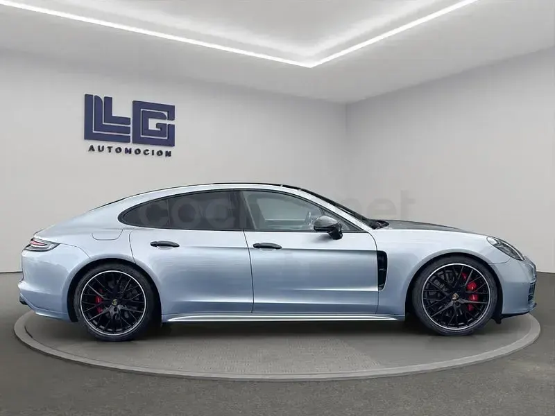 Usado Porsche Panamera GTS 460 CV (338 kW) 2019 Gris / plata Berlina