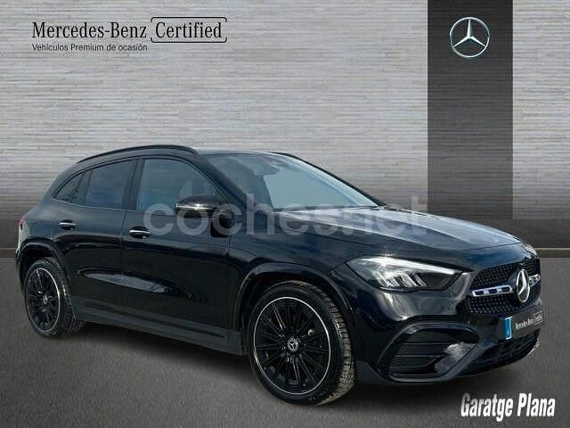 Usado Mercedes GLA200 150 CV (110 kW) 2025 Negro SUV