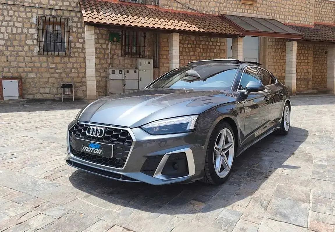 Usado Audi A5 Sportback S-Line 204 CV (150 kW) 2021 Gris Utilitario