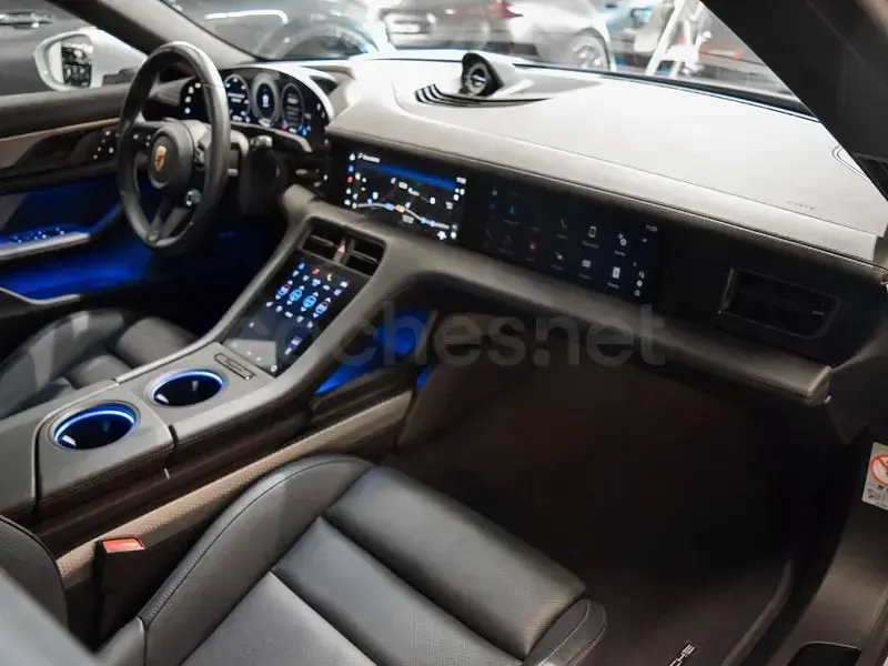 Usado Porsche Taycan Cross Turismo 319 kW (435 CV) 2025 Eléctrico Familiar