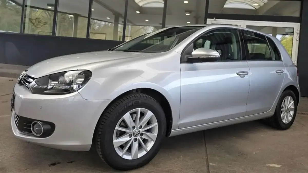 Usado VW Golf VI Sport 105 CV (77 kW) 2010 Gris Utilitario