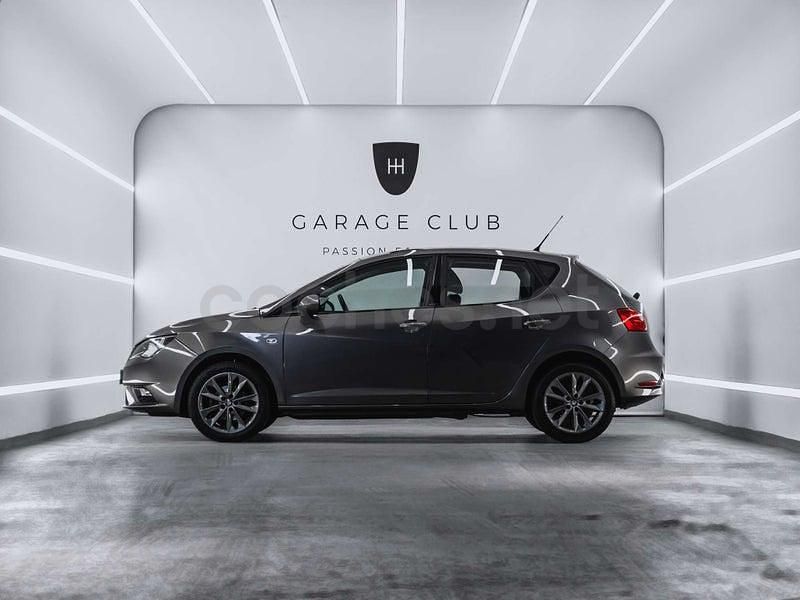 Usado Seat Ibiza I-Tech 86 CV (63 kW) 2014 Gris / plata Berlina
