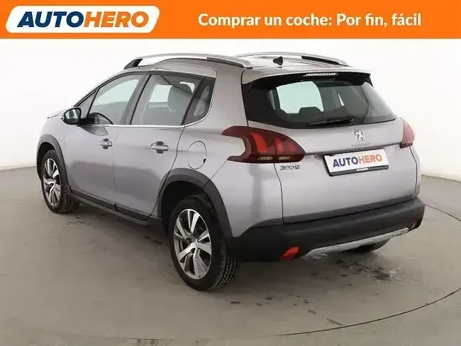Usado Peugeot 2008 Allure 110 CV (80 kW) 2019 Gris SUV
