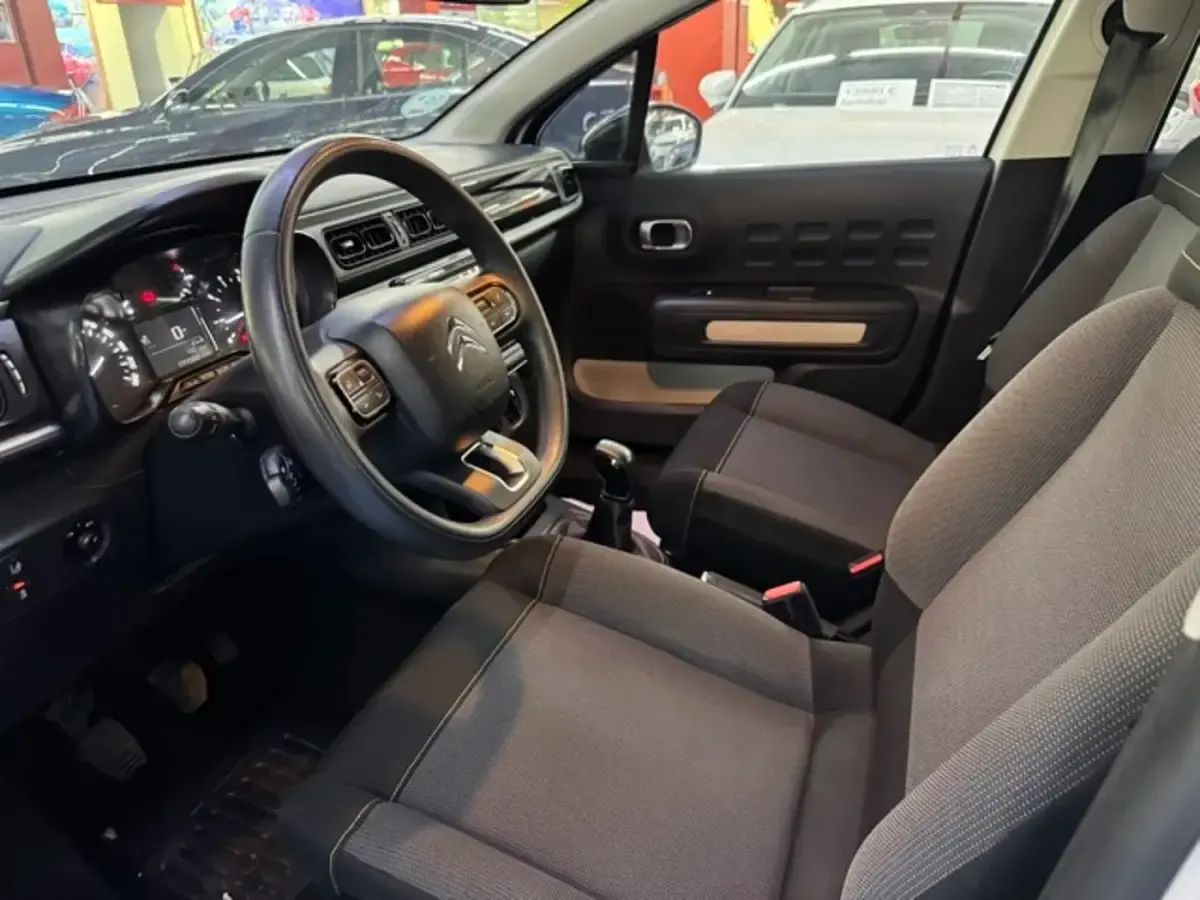 Usado Citroën C3 Feel 99 CV (72 kW) 2019 Blanco Utilitario