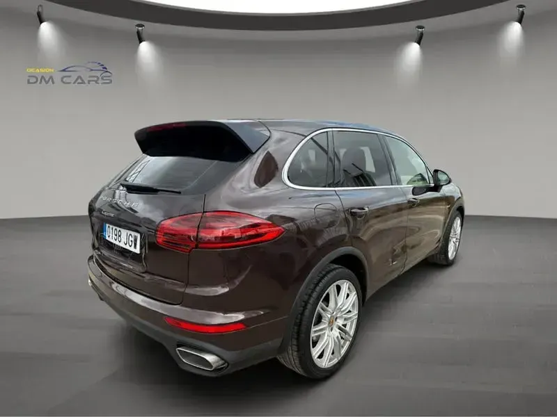 Usado Porsche Cayenne Diesel 262 CV (192 kW) 2015 Marrón SUV
