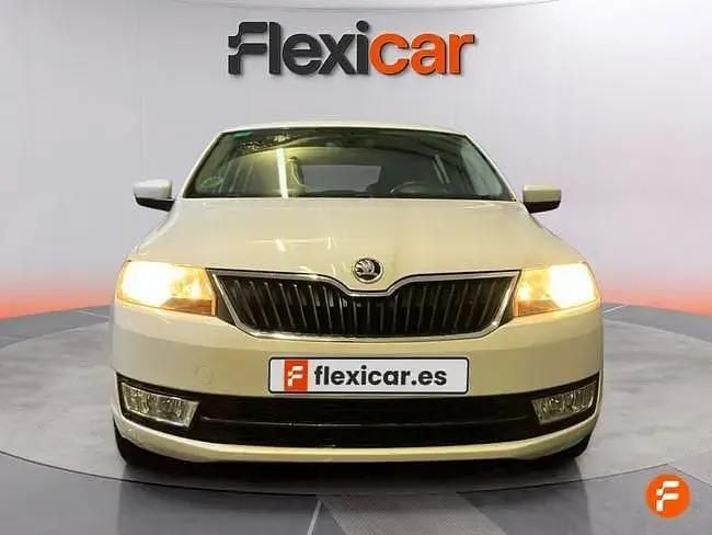 Usado Skoda Rapid Active 90 HP (66 kW) 2015 Branco Citadino