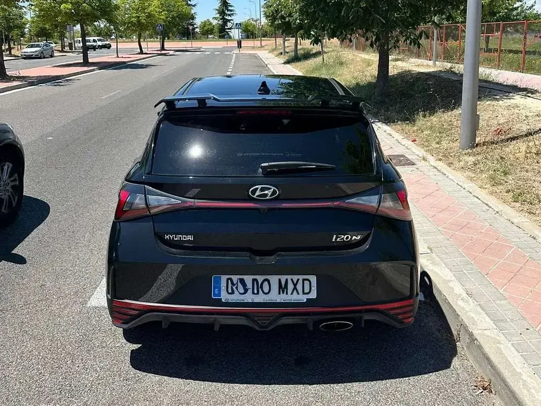 Usado Hyundai i20 204 CV (150 kW) 2025 Negro Utilitario