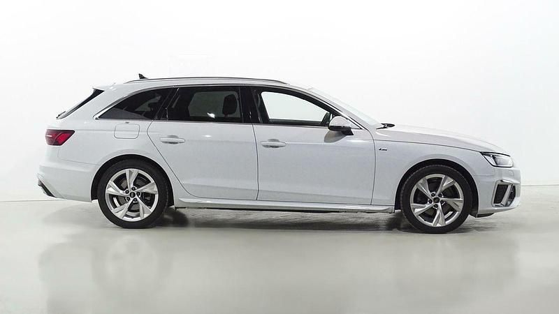 Usado Audi A4 S-Line 150 CV (110 kW) 2023 Blanco Familiar