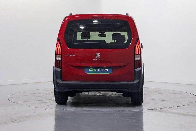 Usado Peugeot Rifter Active 102 CV (75 kW) 2019 Rojo Monovolumen
