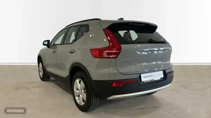 Nuevo Volvo XC40 163 CV (119 kW) 2026 Gris SUV