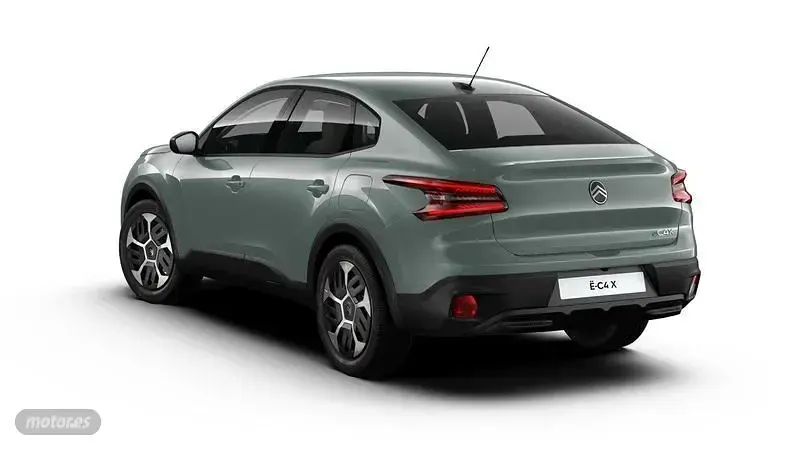 Nuevo Citroën e-C4 114 kW (156 CV) 2026 Verde Berlina