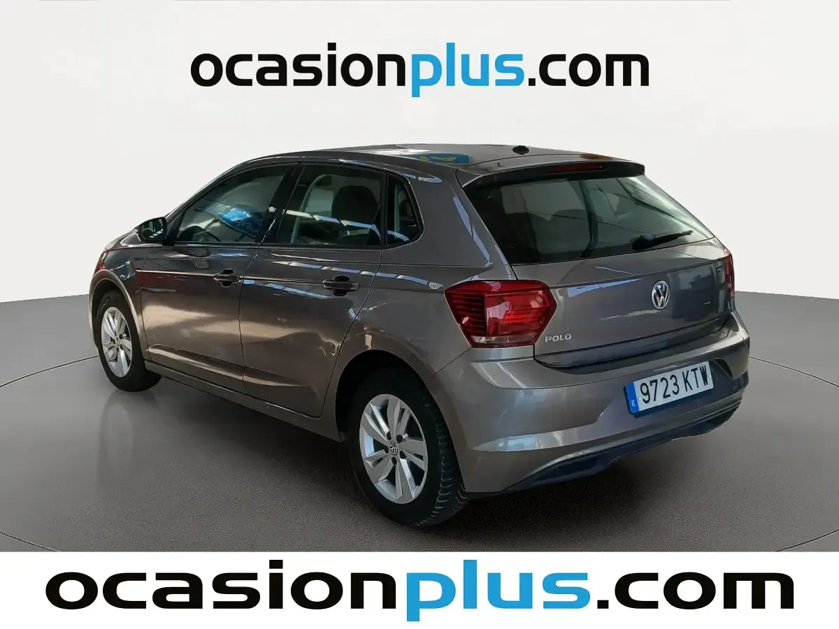 Usado VW Polo Advance 95 CV (69 kW) 2019 Gris Utilitario