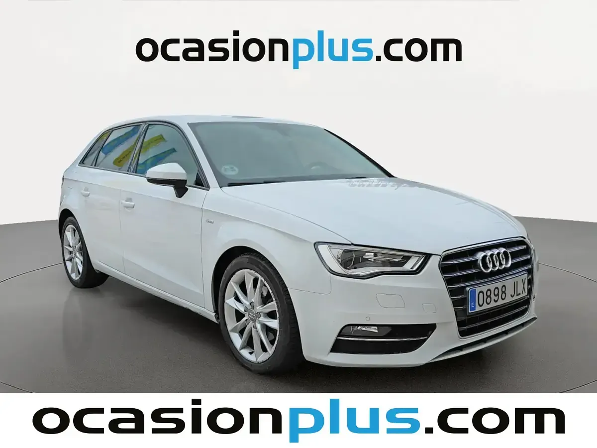 Usado Audi A3 Ambition 150 CV (110 kW) 2013 Blanco Berlina