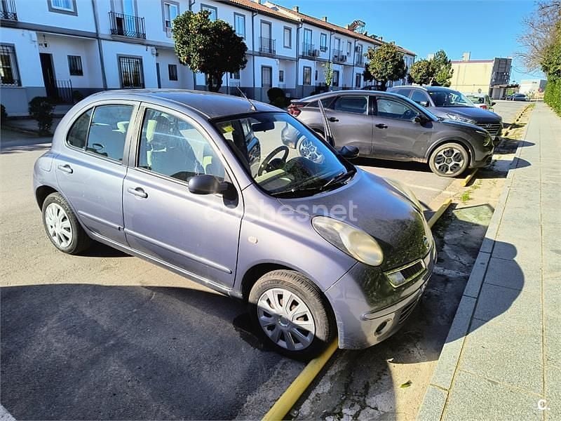 Usado Nissan Micra Acenta+ 80 CV (58 kW) 2008 Violeta / lila Berlina
