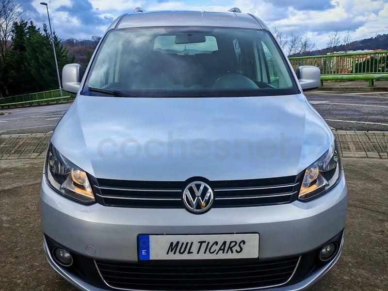 Usado VW Caddy Maxi Trendline 140 CV (102 kW) 2015 Gris / plata Monovolumen