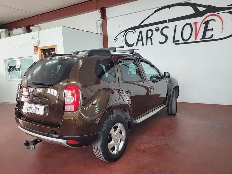 Usado Dacia Duster Lauréate 90 CV (66 kW) 2011 Marrón SUV