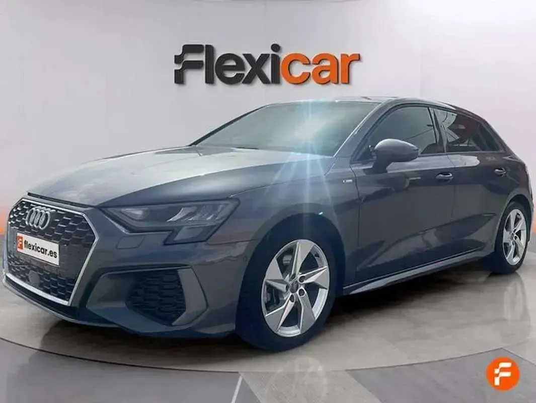 Usado Audi A3 Sportback S-Line 150 CV (110 kW) 2020 Gris Utilitario