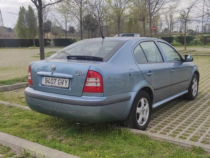 Occasion Skoda Octavia 105 ch (77 kW) 2010 Gris Berline