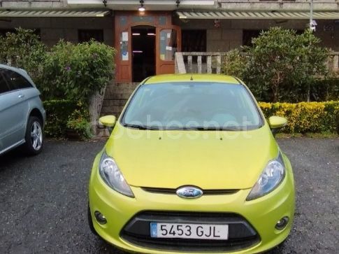 Verde Usado 2008 Ford Fiesta Ambiente Utilitario | 4900 € - Imagen 1/4