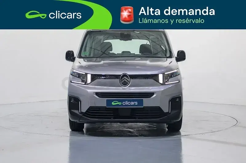 Usado Citroën e-Berlingo 102 CV (75 kW) 2025 Gris / plata Monovolumen
