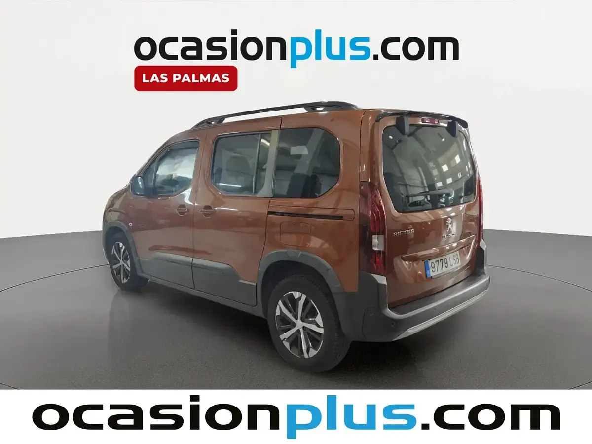 Usado Peugeot Rifter GT 100 CV (73 kW) 2021 Marrón Monovolumen