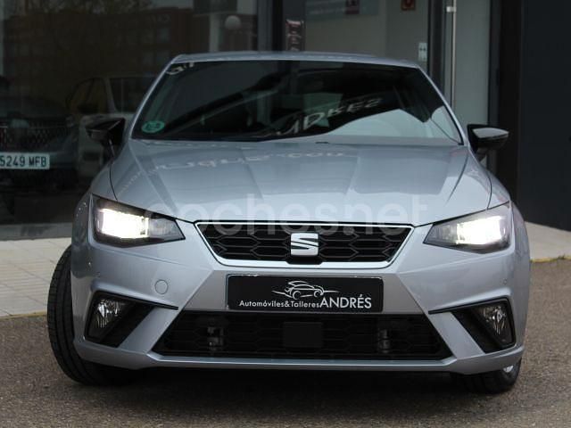Usado Seat Ibiza FR 115 CV (84 kW) 2024 Gris / plata Berlina