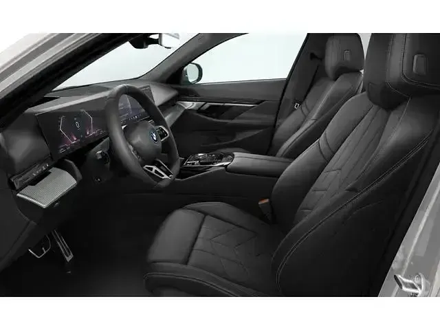 Usado BMW 530e 299 CV (219 kW) 2025 Gris Berlina