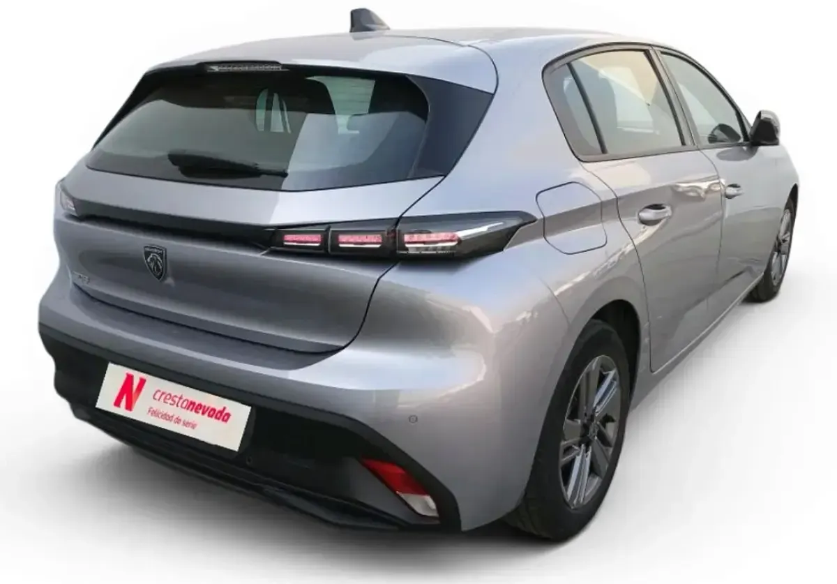 Usado Peugeot 308 Allure 131 CV (96 kW) 2022 Gris