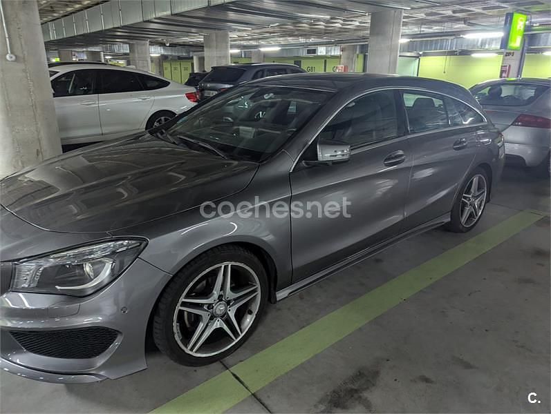 Usado Mercedes CLA200 Shooting Brake 136 CV (100 kW) 2016 Gris / plata Familiar